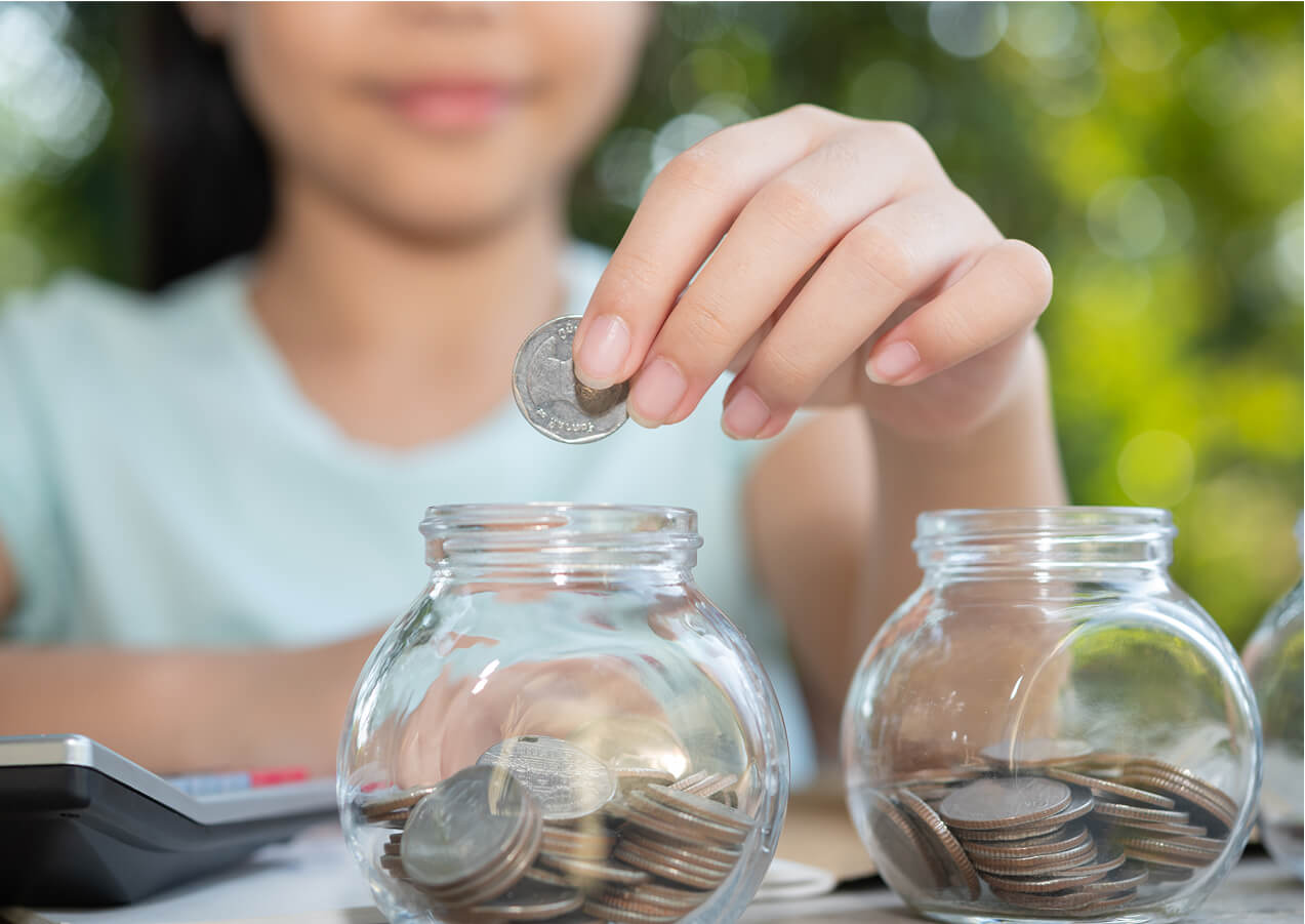 5 Simple ways to save money without sacrificing your lifestyle